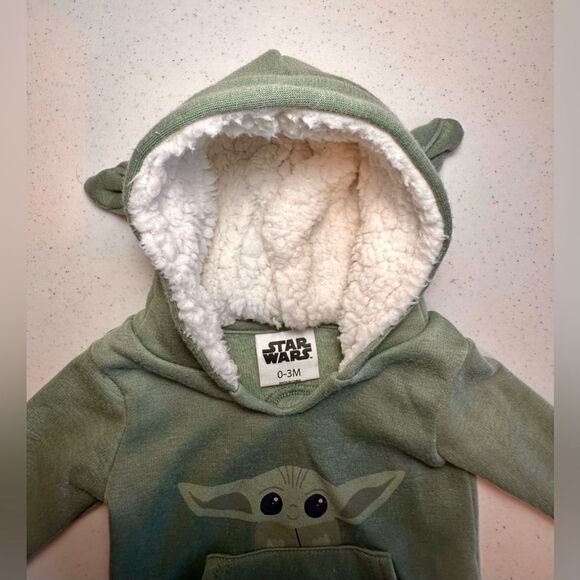 Star Wars Baby Yoda Sherpa-Lined Hoody Pull Over Sweater w/Pocket 0-3 Months - Picture 3 of 6